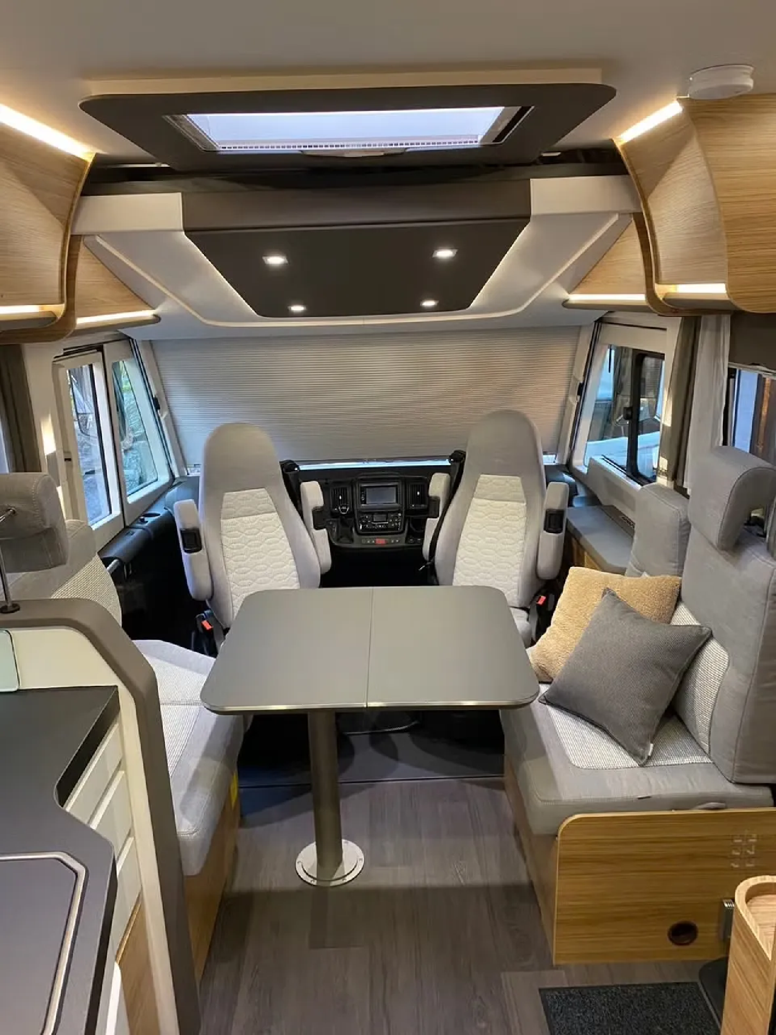 Adria 700 Sonic DC plus