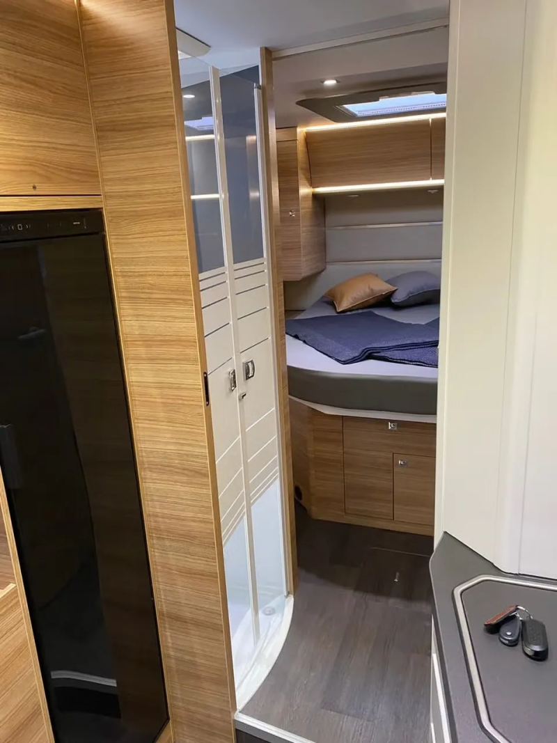 Adria 700 Sonic DC plus