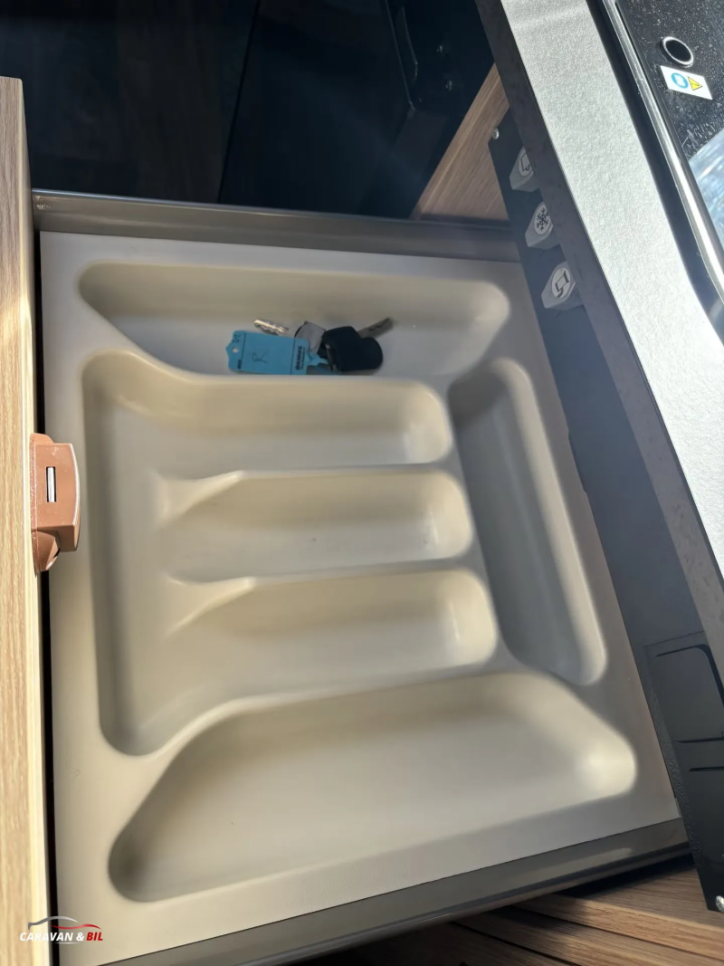 Sunlight Compact V66