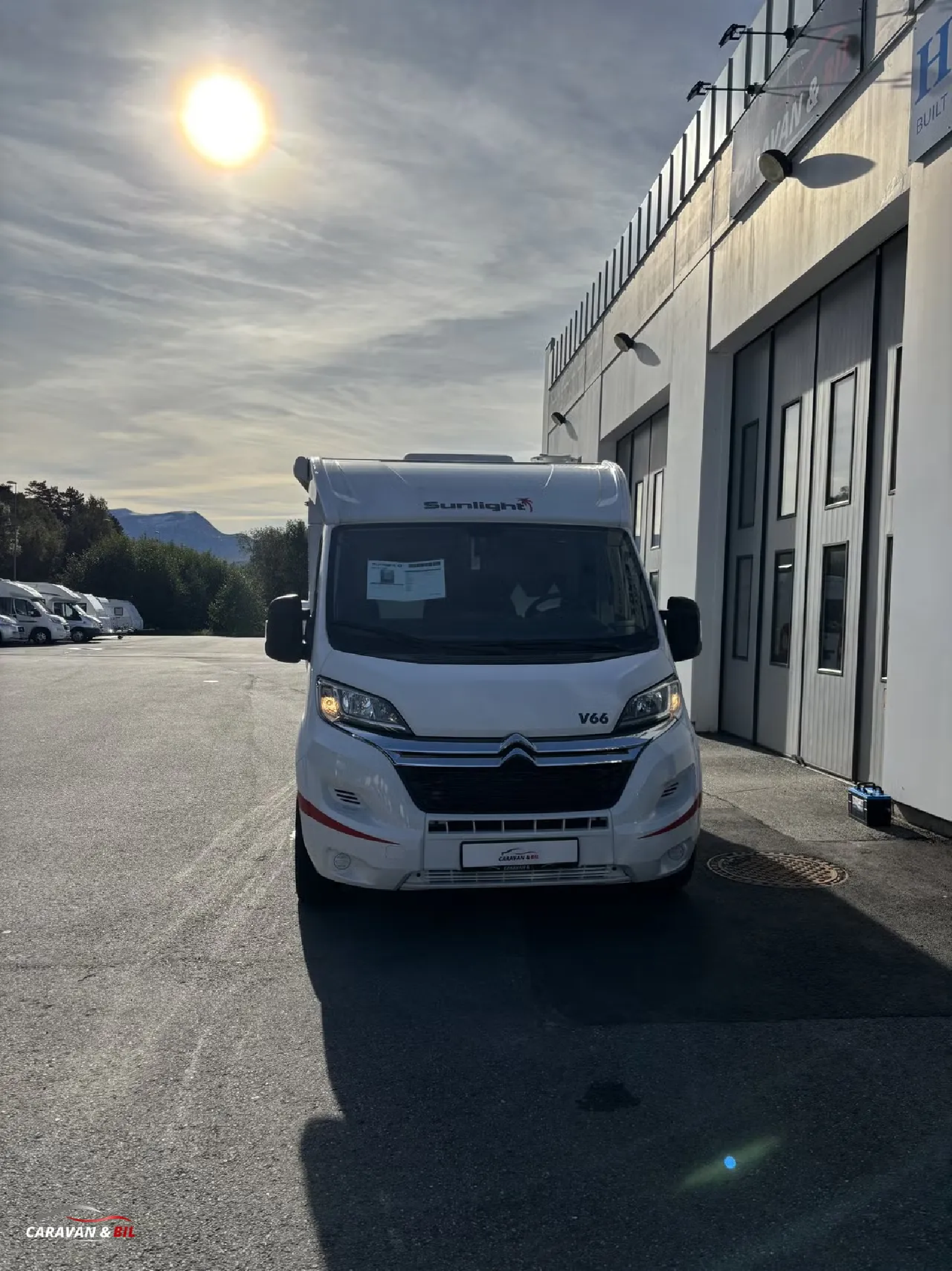 Sunlight Compact V66