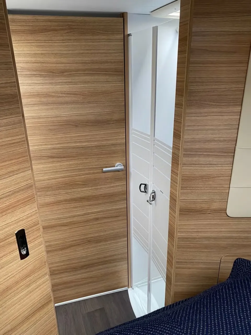 Adria 700 Sonic DC plus