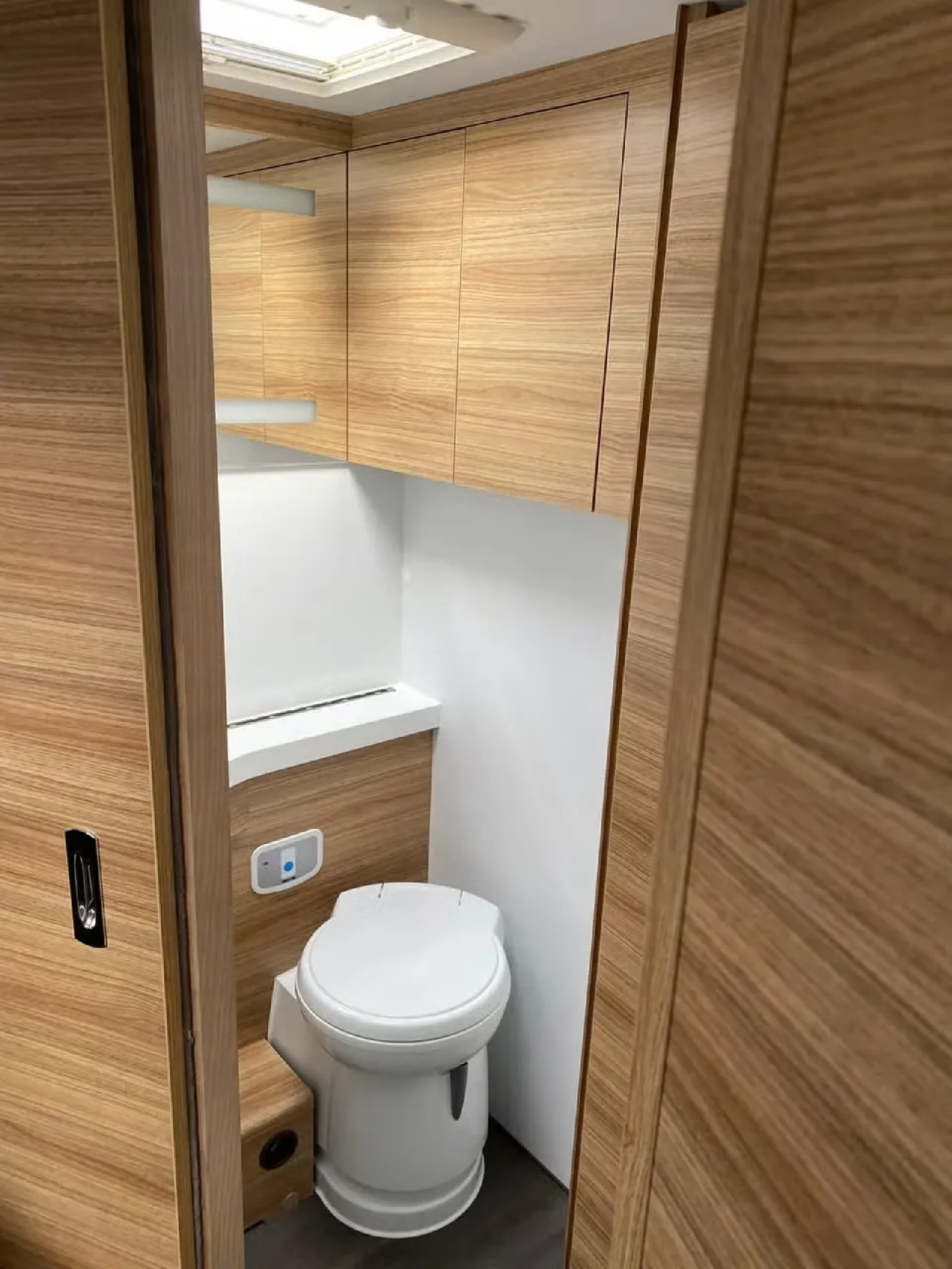 Adria 700 Sonic DC plus