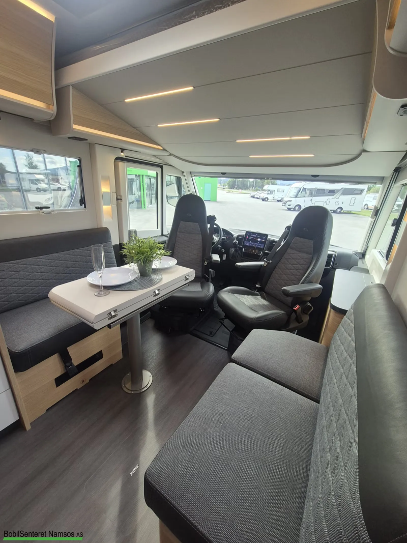 Adria SONIC 700 DL