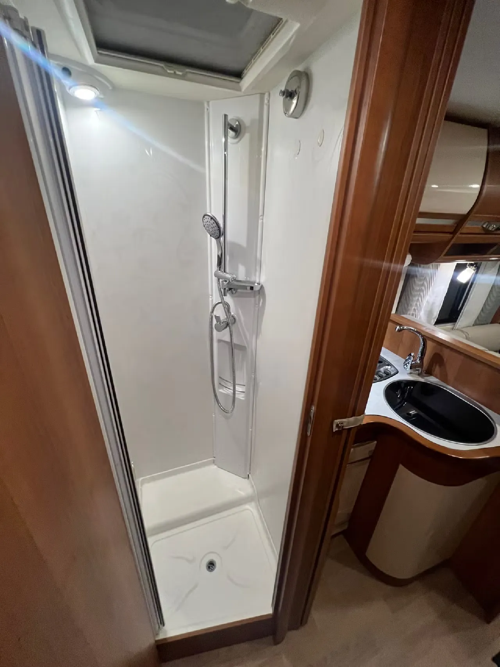 Rapido 855F Scandinavie