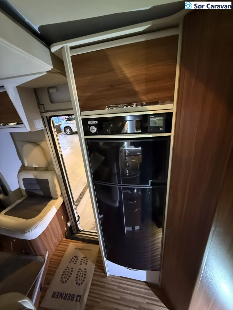 Adria Matrix M 670 SC