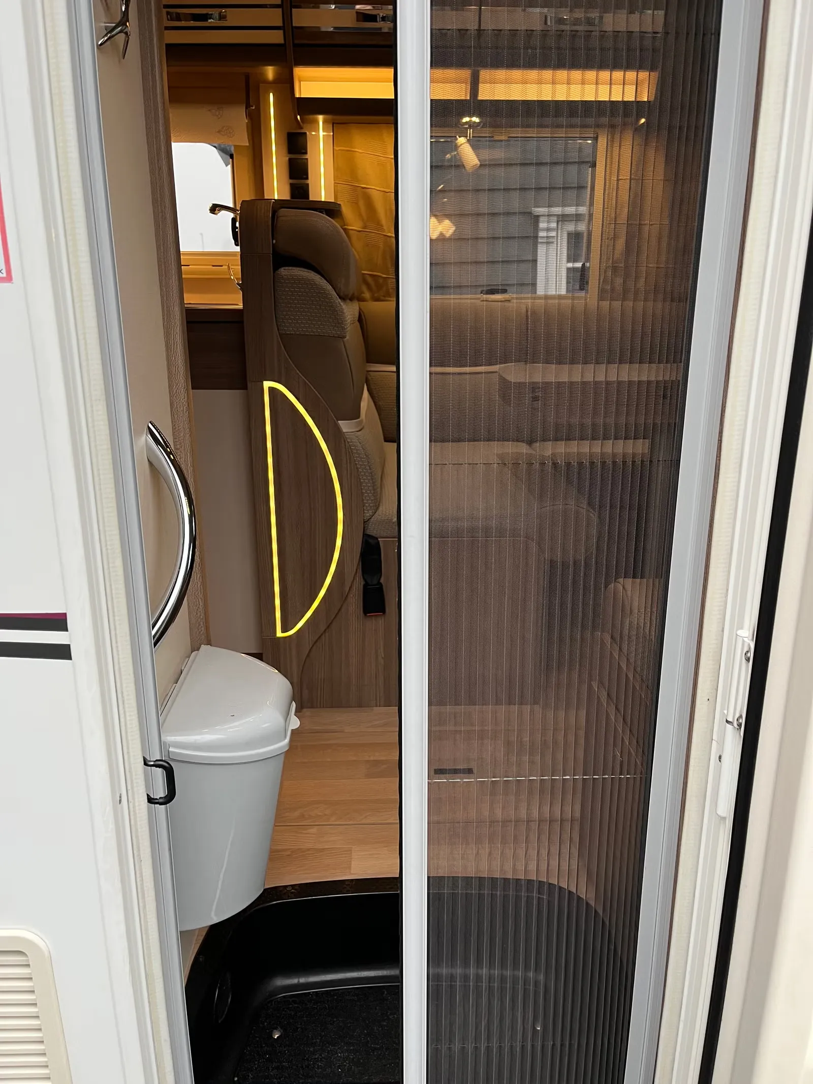 Rapido 8090DF ALKO 180 ch