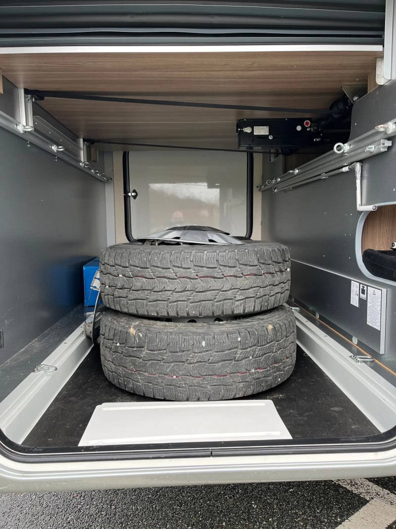 Rapido 8090DF ALKO 180 ch