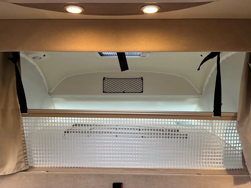 Rapido 8090DF ALKO 180 ch