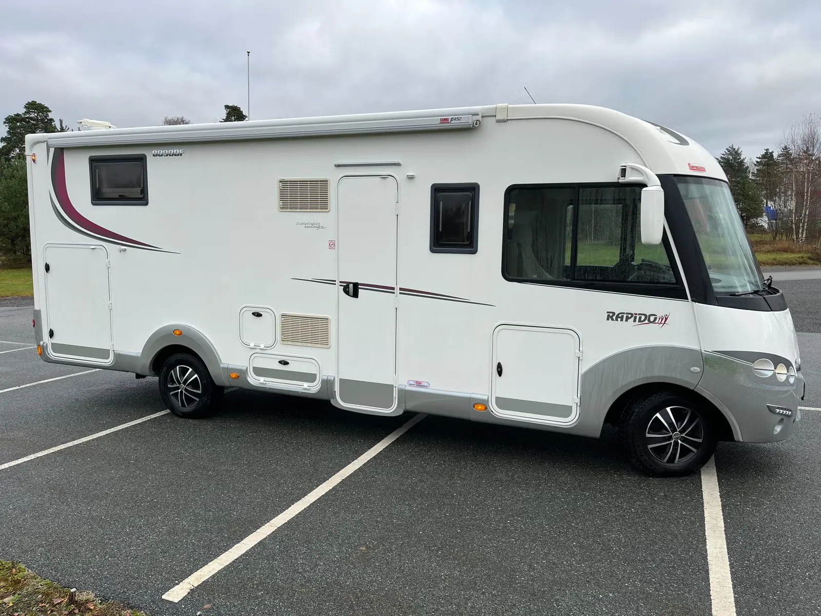 Rapido 8090DF ALKO 180 ch