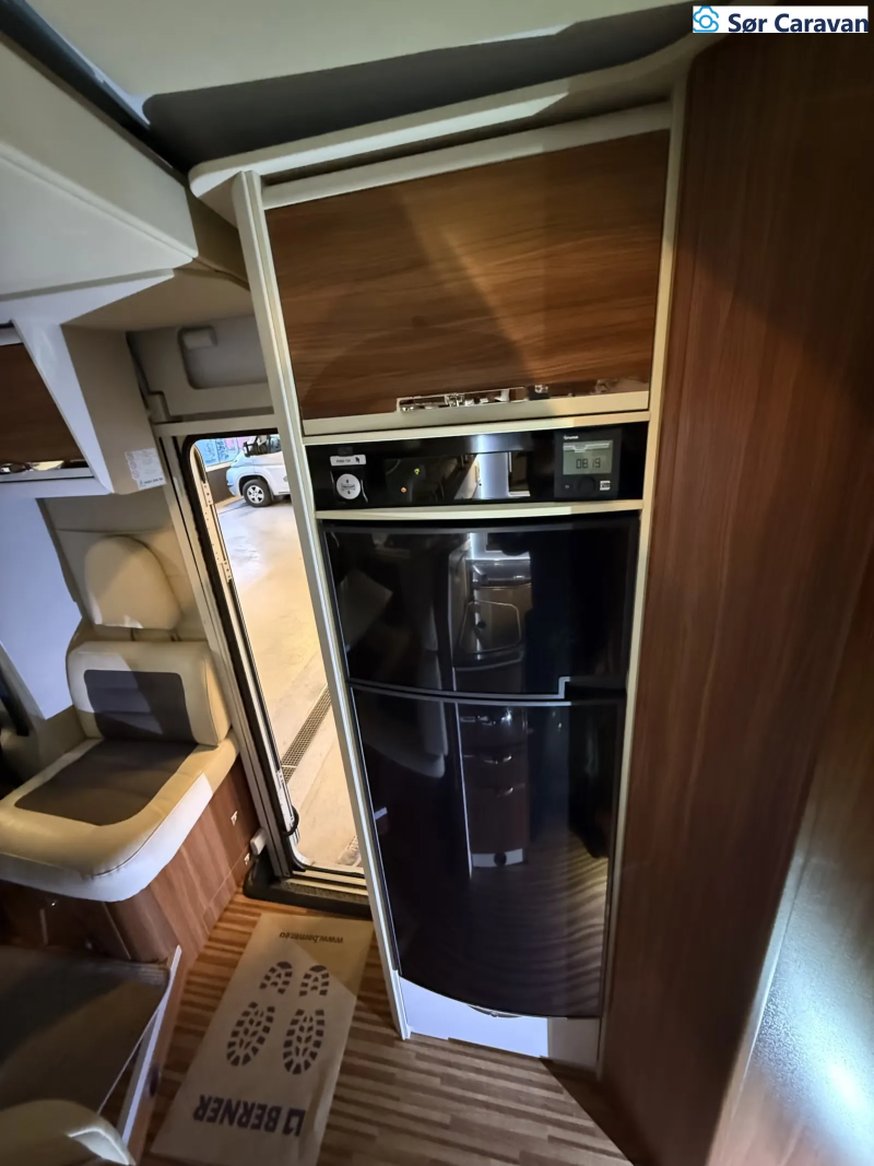 Adria Matrix M 670 SC