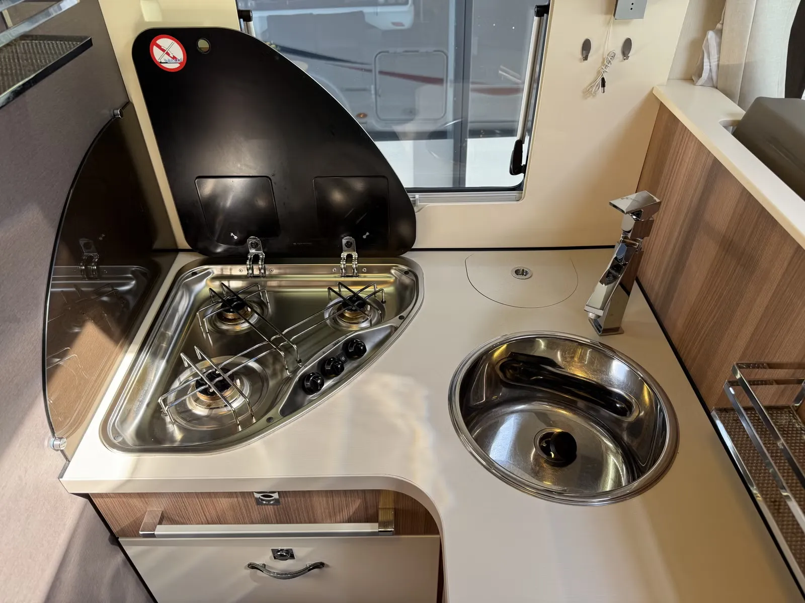 Challenger SIRIUS 3098