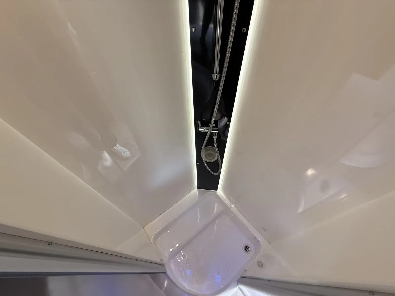 Challenger SIRIUS 3098