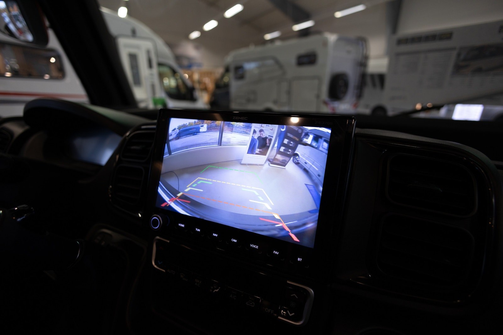 Niesmann-Bischoff iSmove 6.9 E