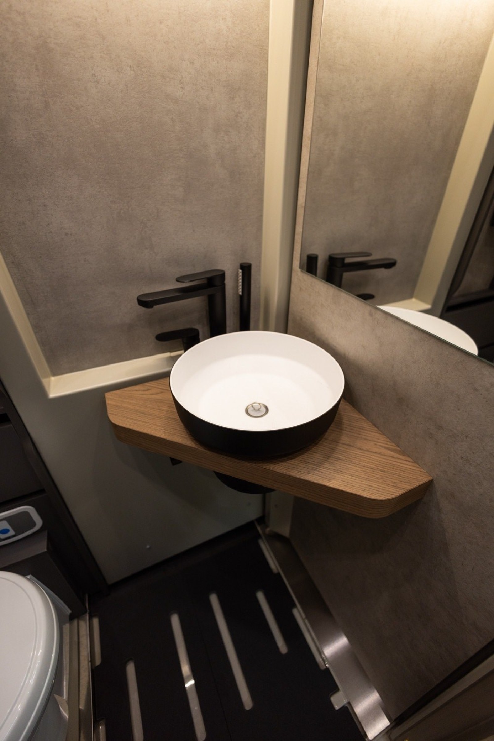 Niesmann-Bischoff iSmove 6.9 E