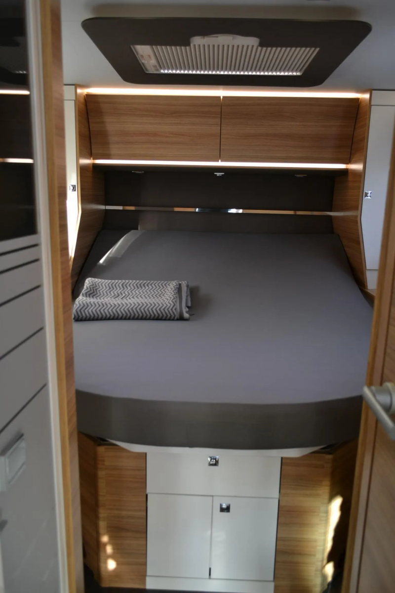 Adria Sonic I 700 DC