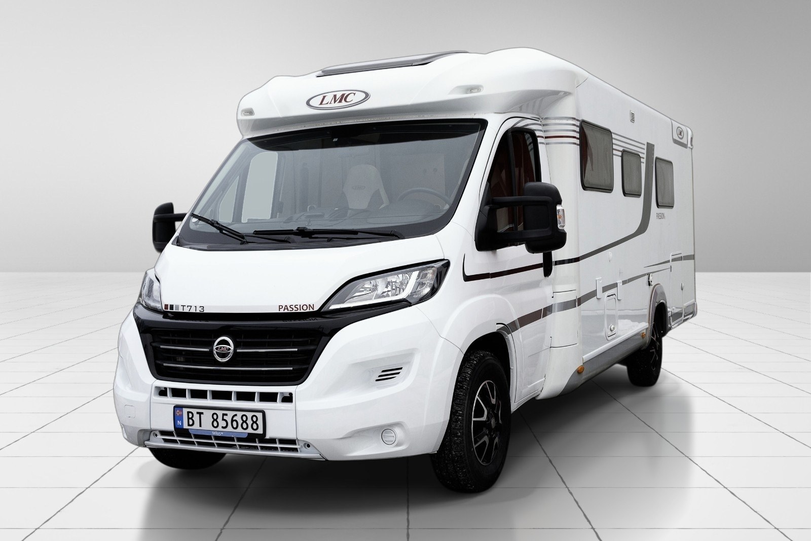 LMC T 713 Passion kaufen – Kroken Bobil AS