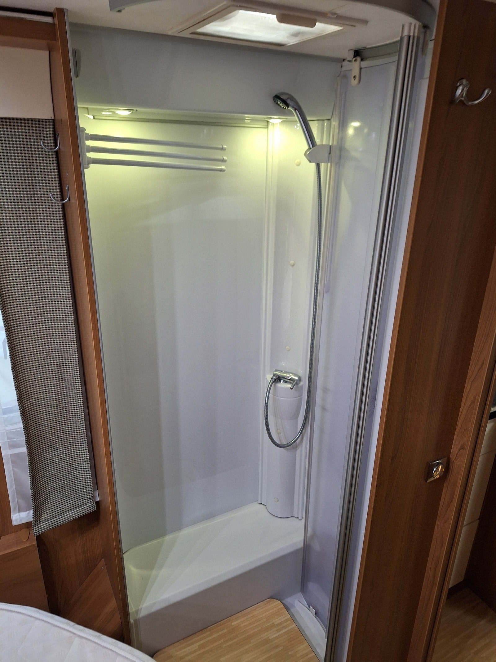 LMC Liberty Explorer I720