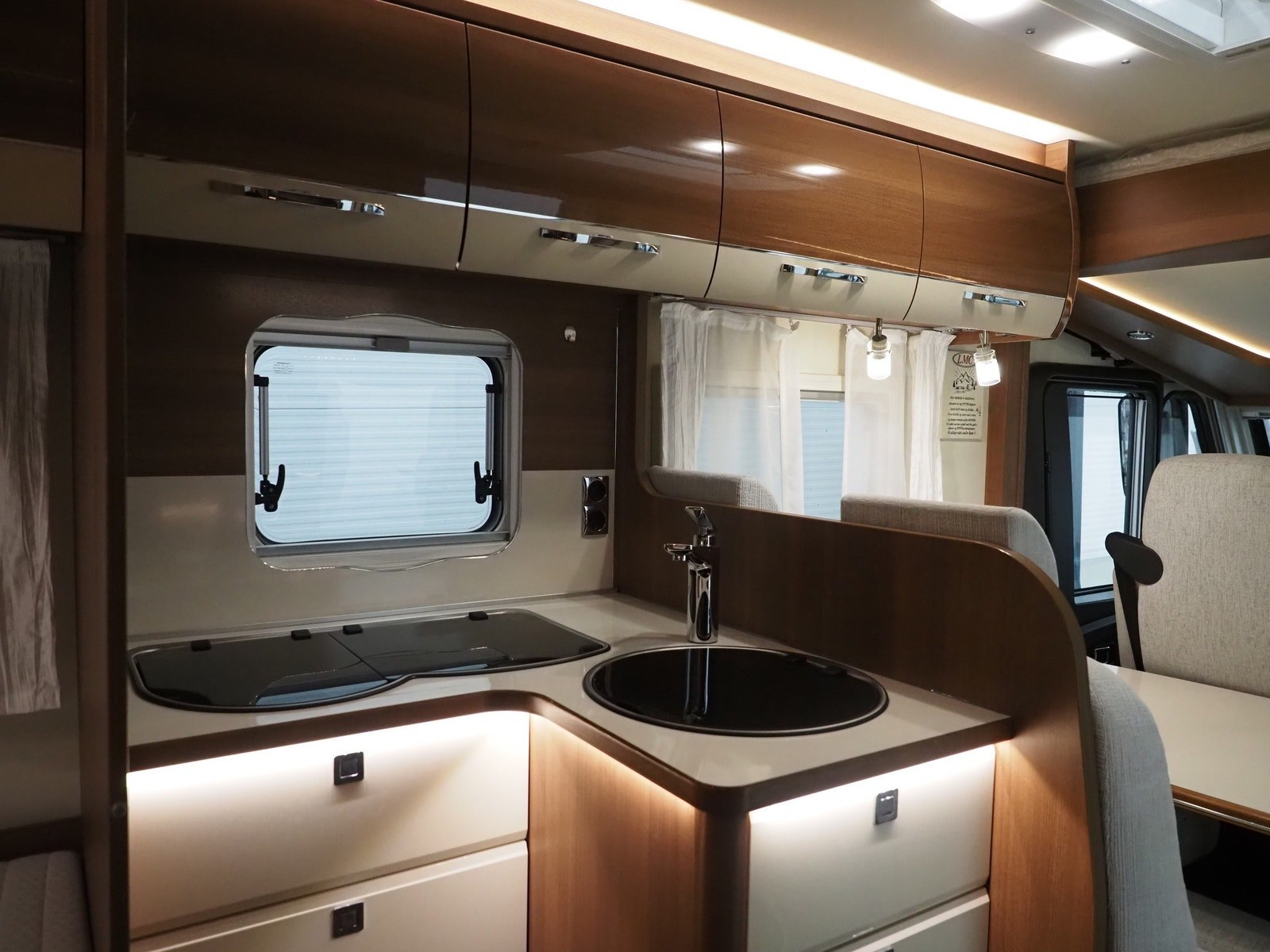 LMC I 715 Comfort Explorer