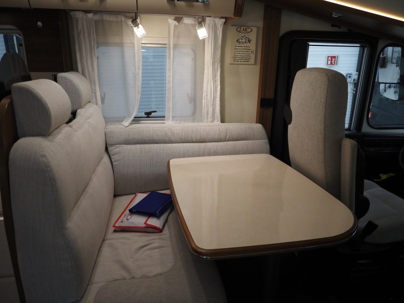 LMC I 715 Comfort Explorer