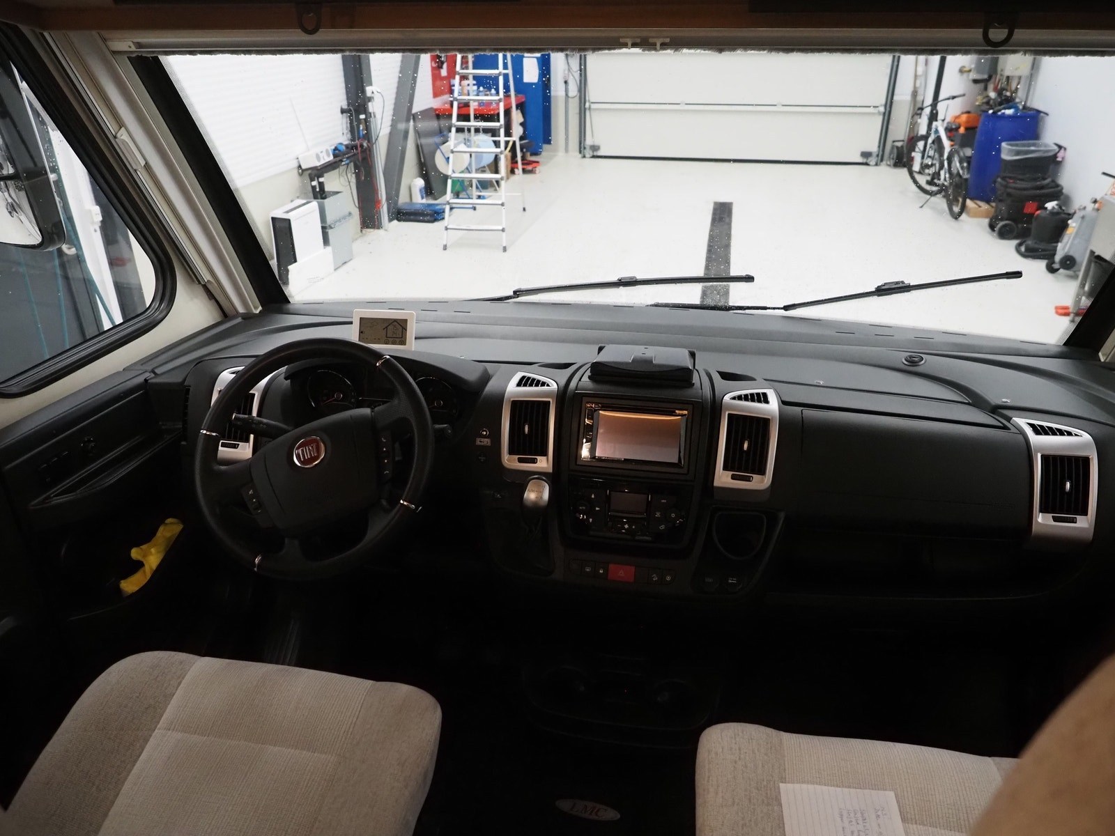 LMC I 715 Comfort Explorer