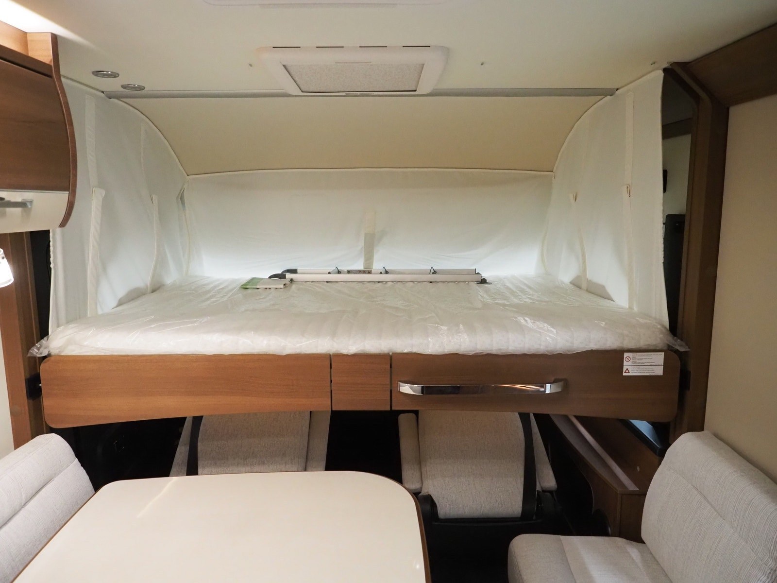 LMC I 715 Comfort Explorer