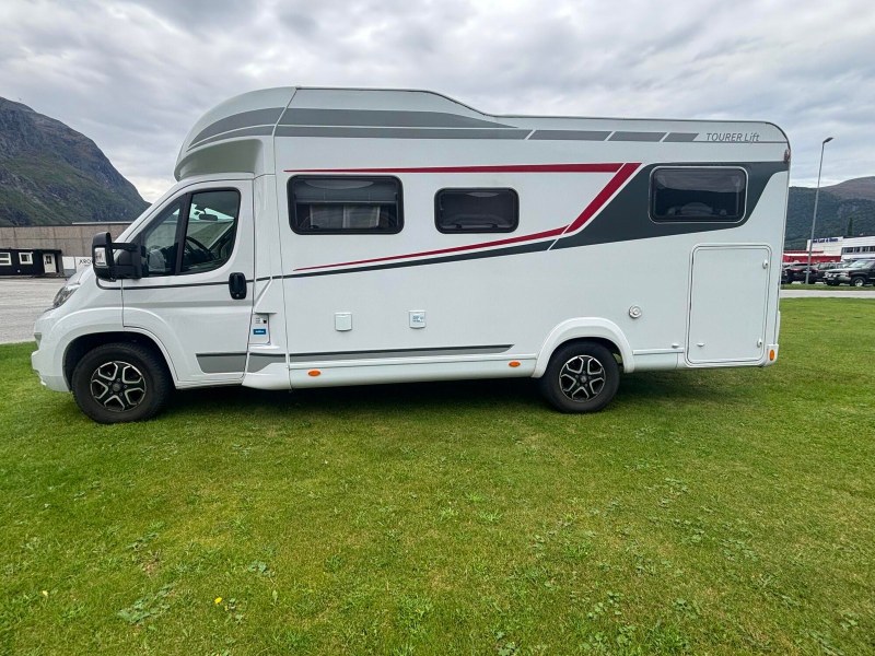 LMC Tourer H 660