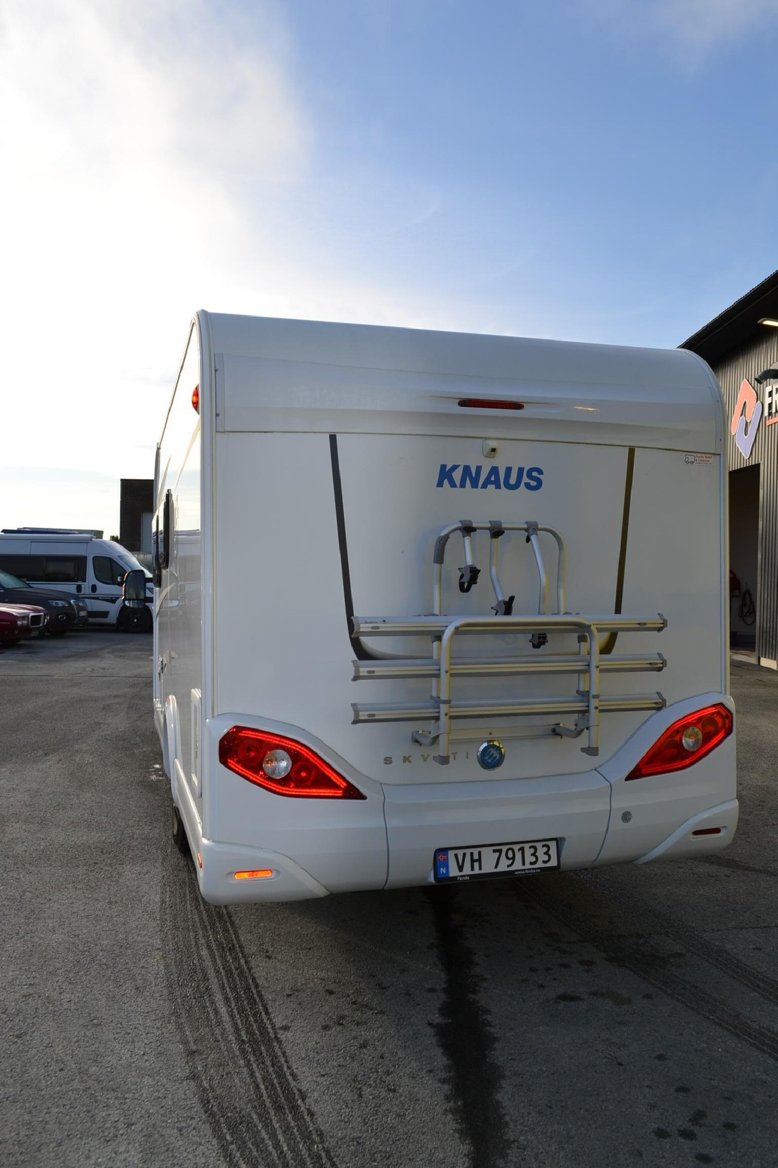 Knaus R16 Sky TI