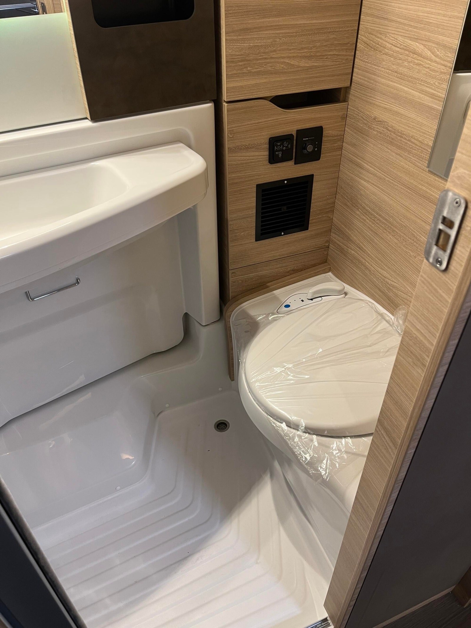 4X4 KNAUS VAN TI PLUS 650 MEG