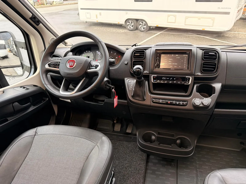 Adria Matrix Plus 670 SC