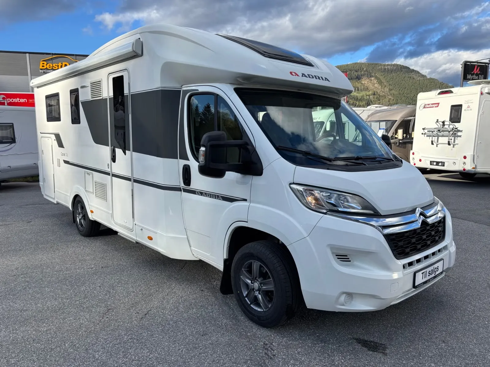 Adria Coral S 670SL