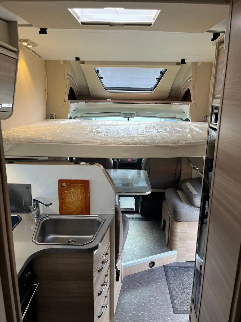 Adria Matrix M 670 SC