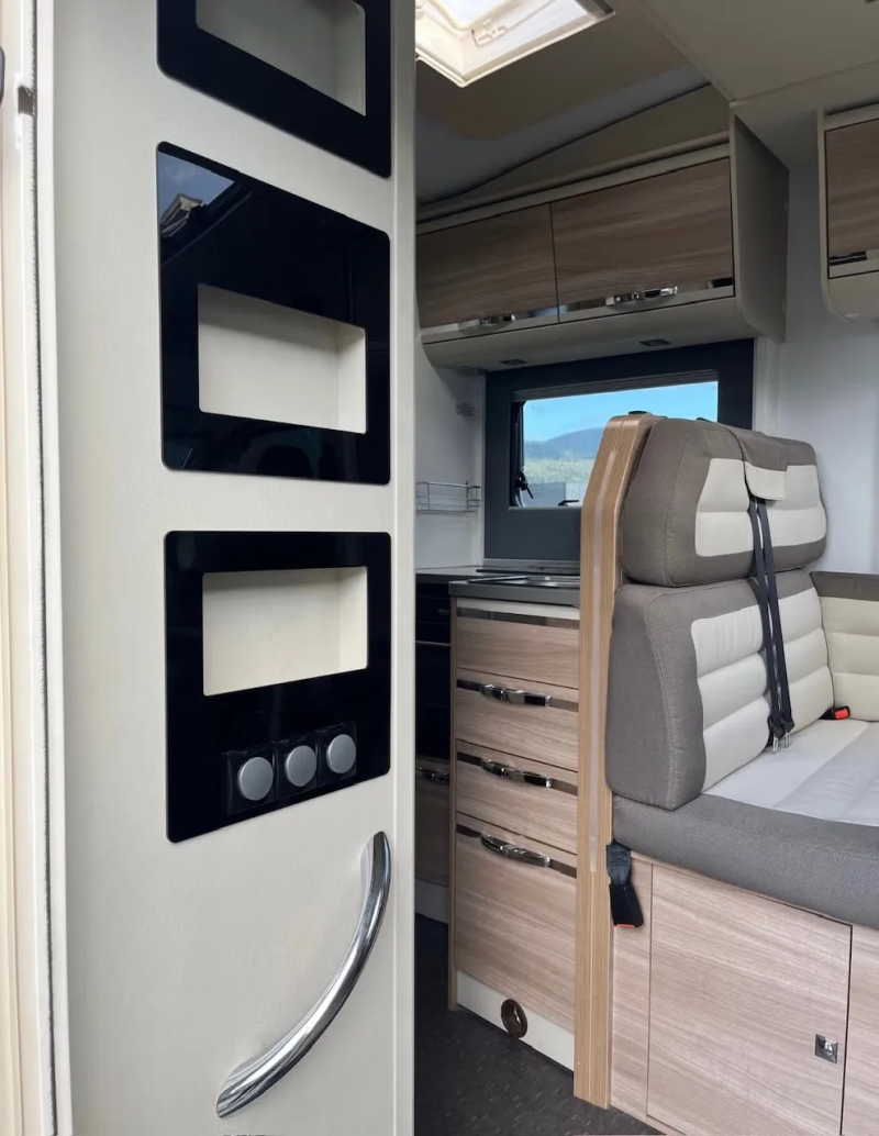 Adria Matrix M 670 SC