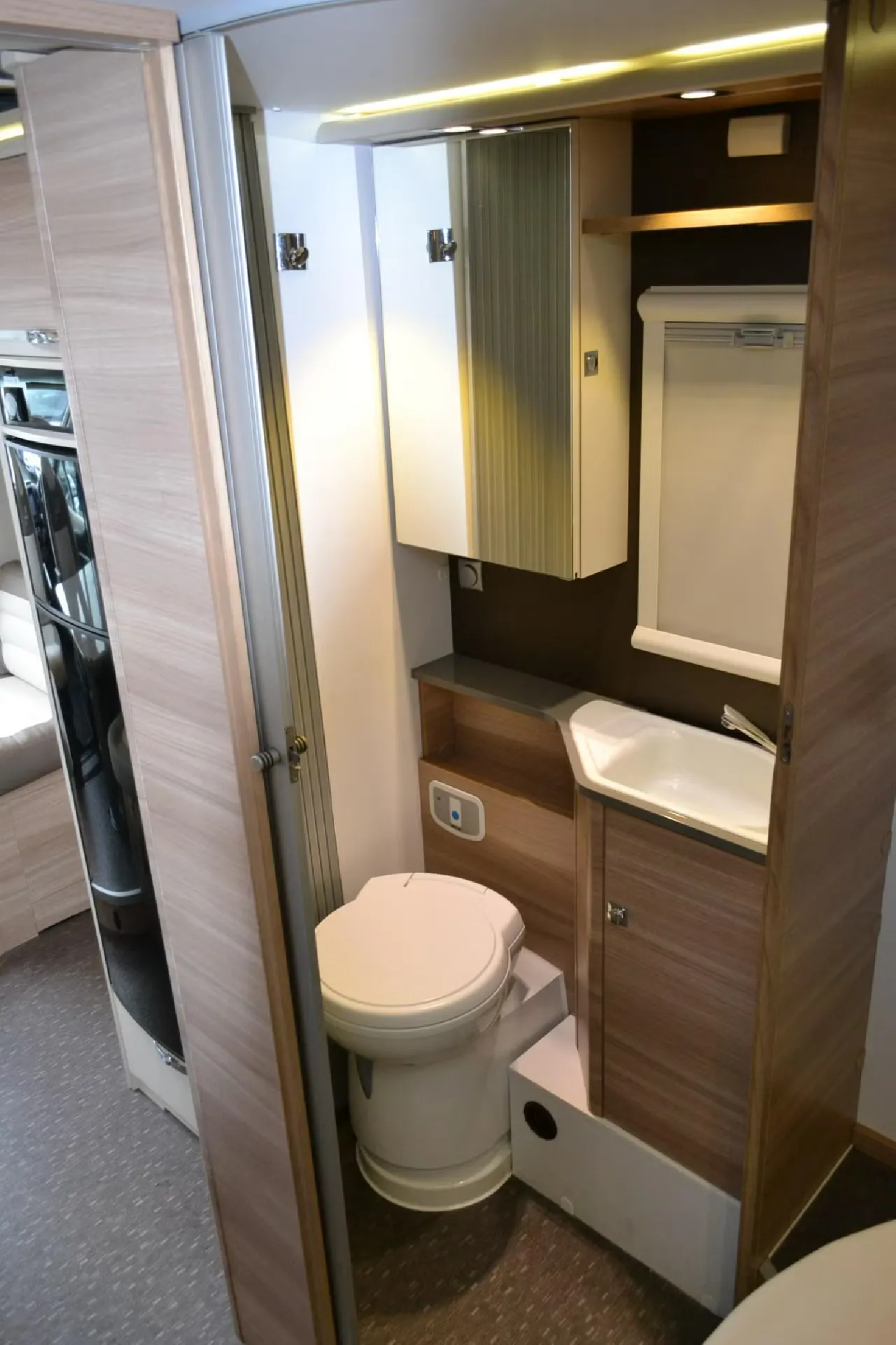 Adria Matrix M 670 SC