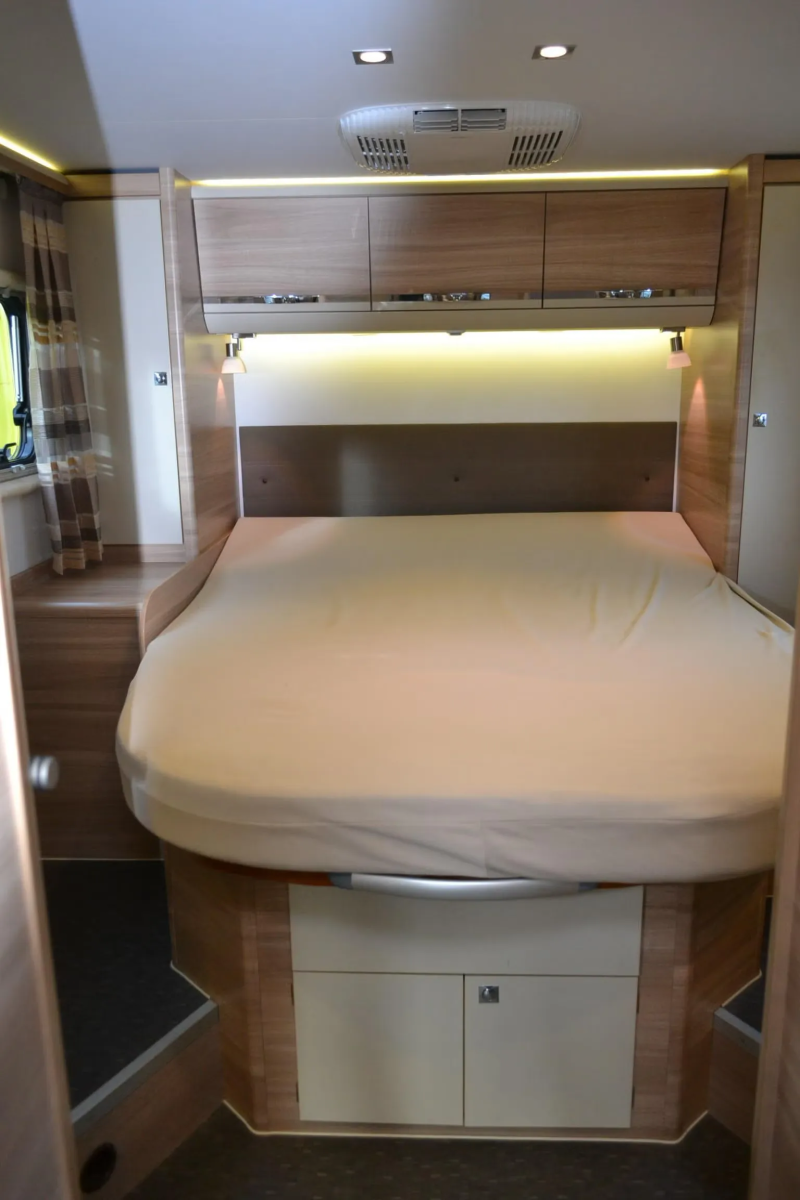 Adria Matrix M 670 SC