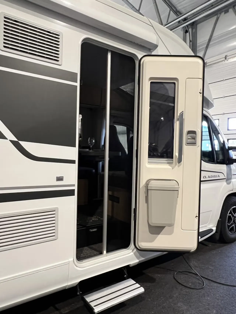 Adria Matrix Plus 670 SL