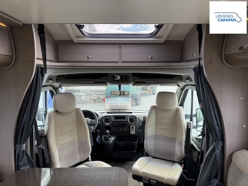 Adria MATRIX SUPREME M 677