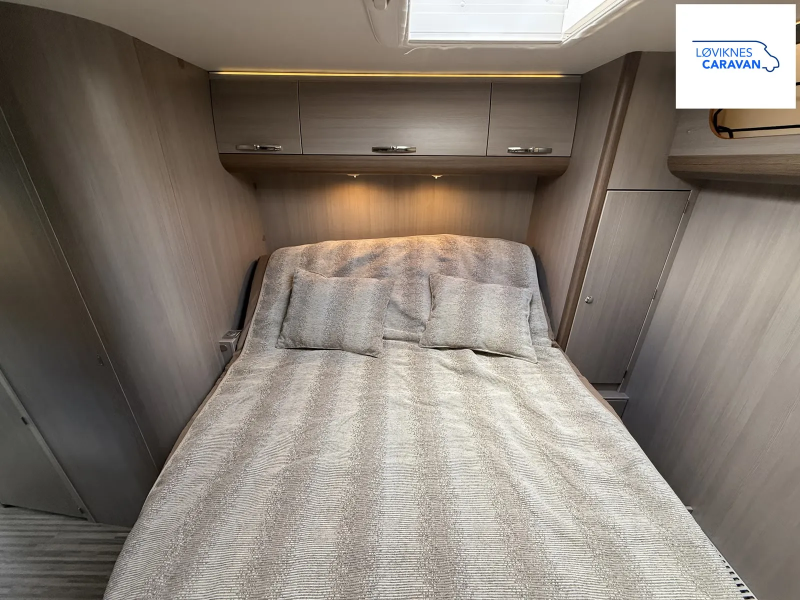 Adria MATRIX SUPREME M 677