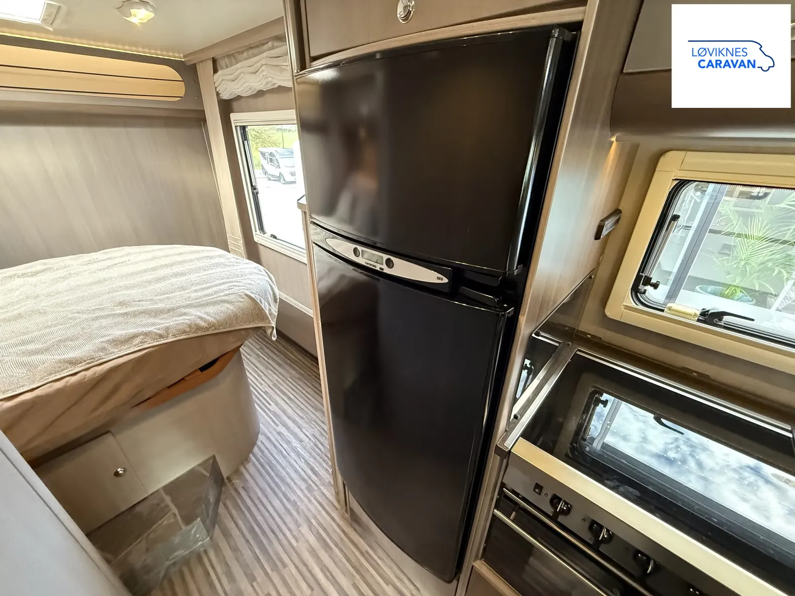 Adria MATRIX SUPREME M 677