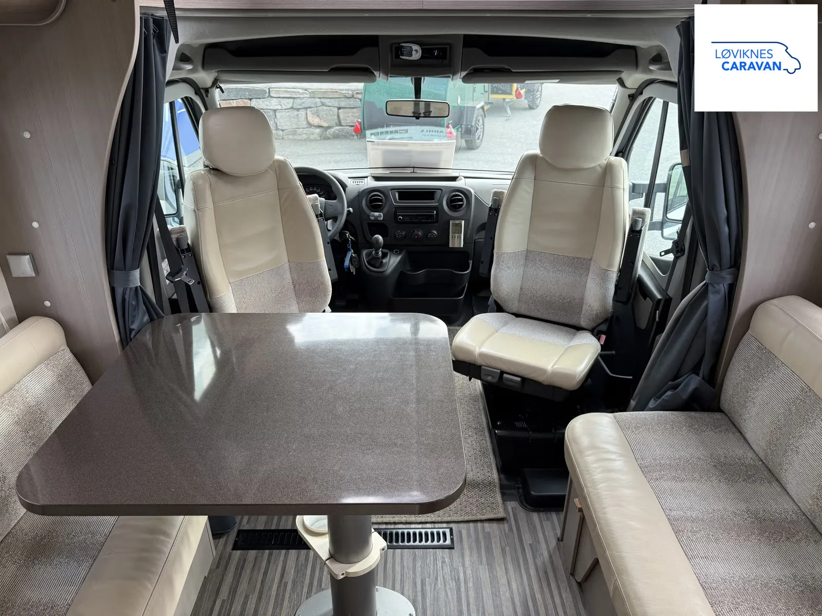 Adria MATRIX SUPREME M 677