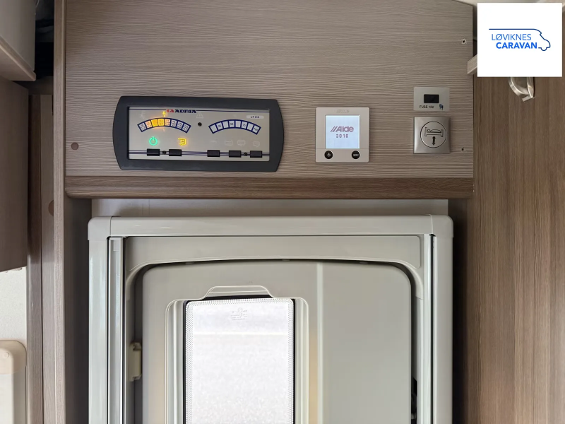 Adria MATRIX SUPREME M 677