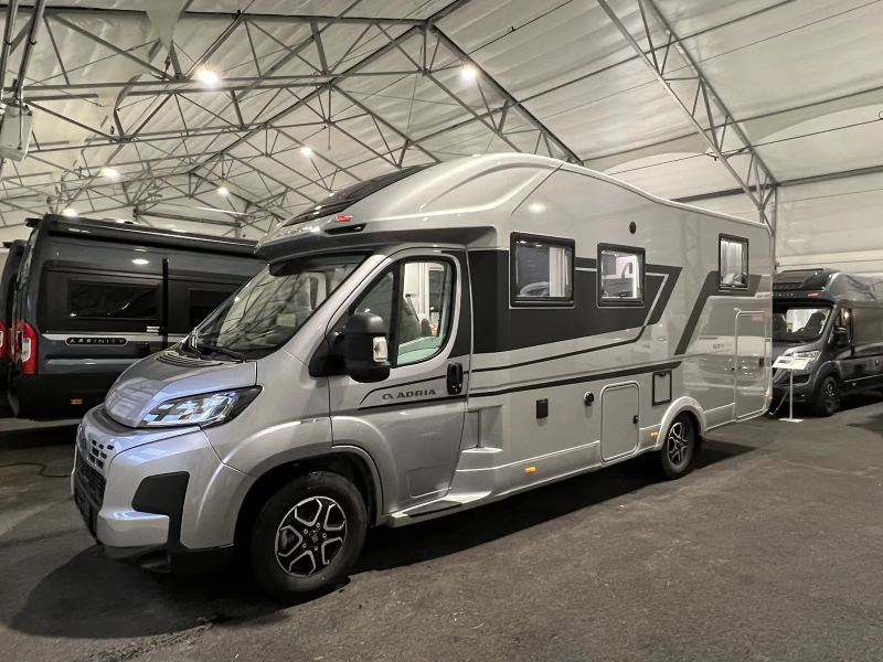 Adria MATRIX SUPREME 670 DL