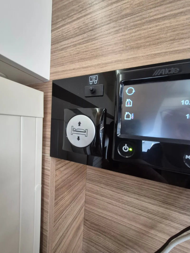 Adria Sonic i 700 SL