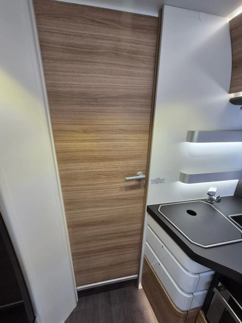 Adria Sonic i 700 SL