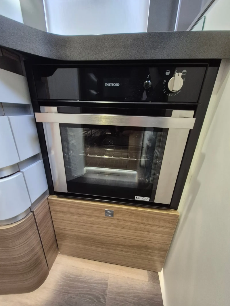 Adria Sonic i 700 SL