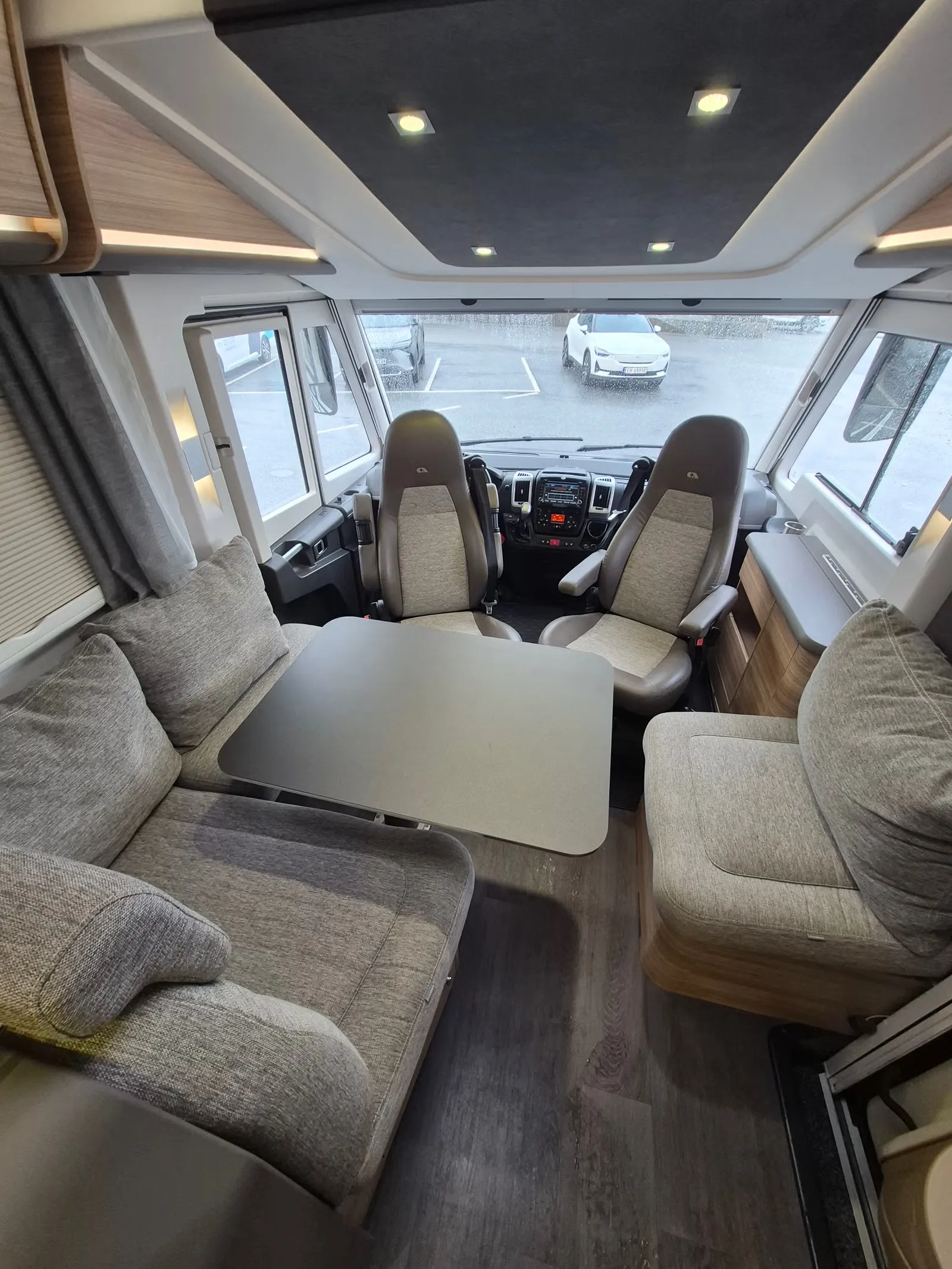 Adria Sonic i 700 SL