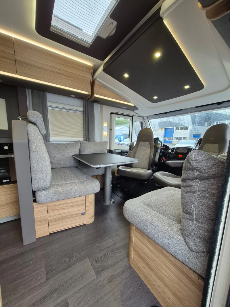 Adria Sonic i 700 SL