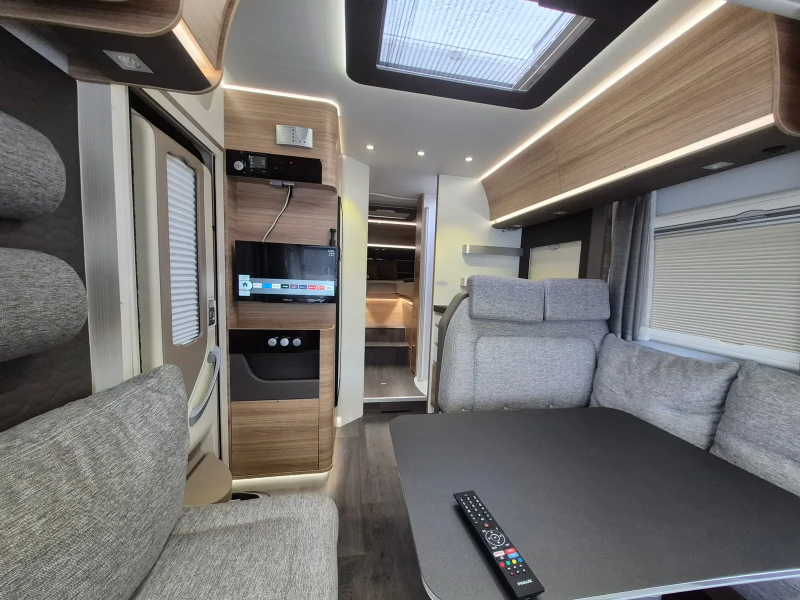 Adria Sonic i 700 SL