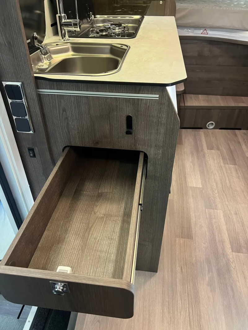 Benimar Amphitryon 940