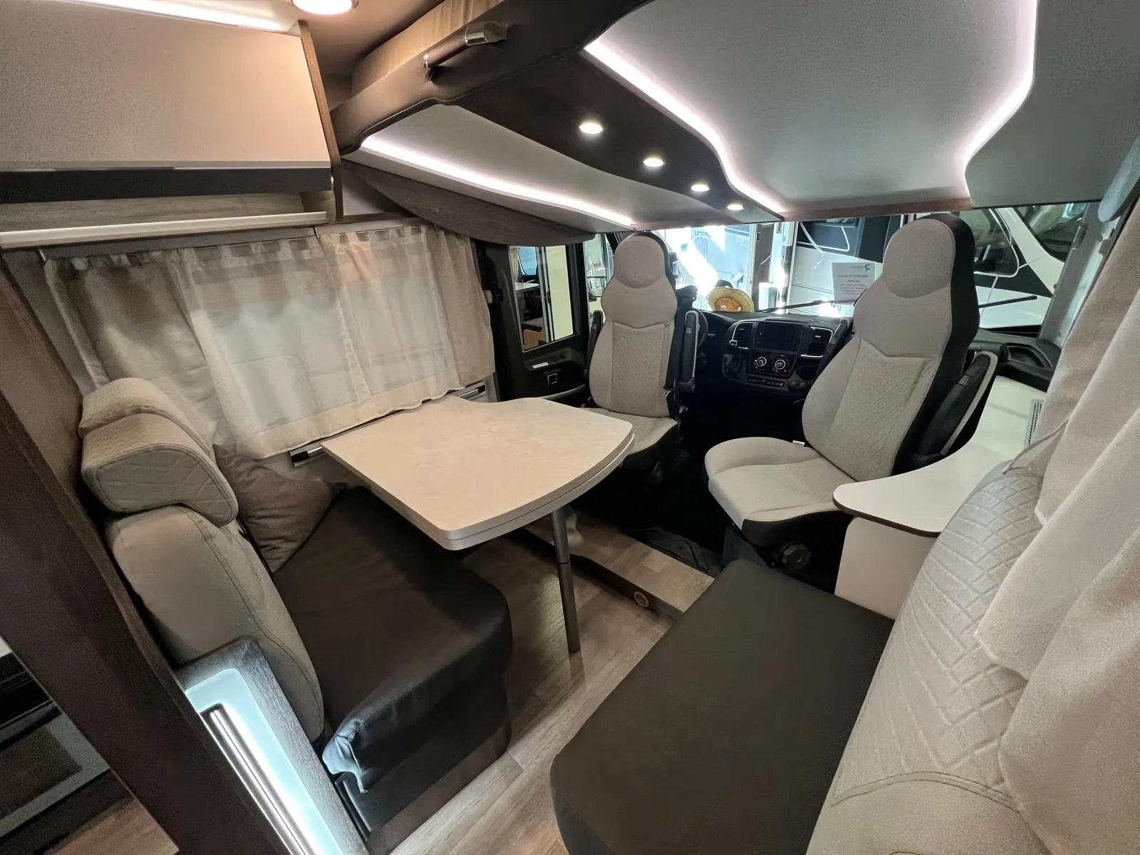 Benimar Amphitryon 940