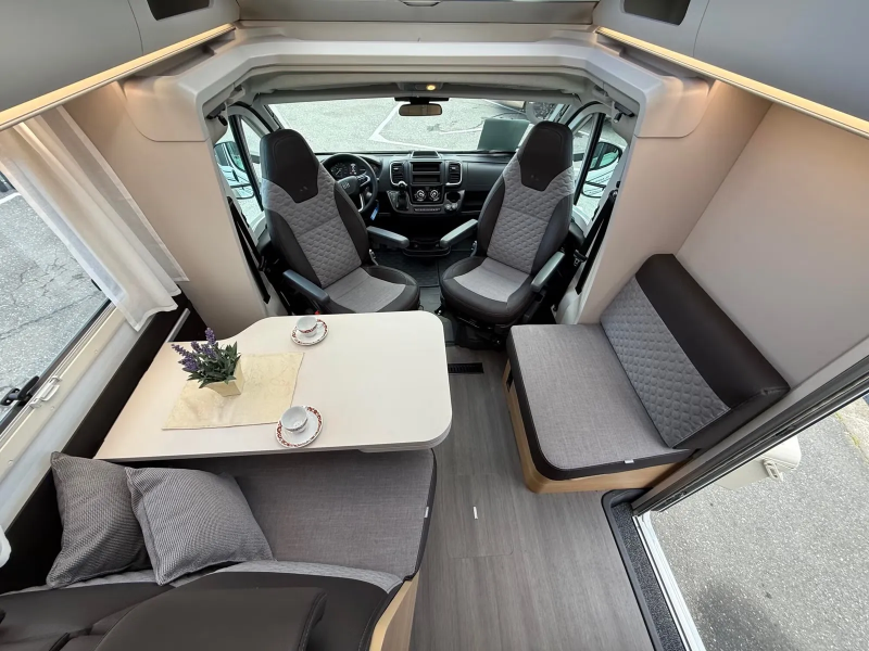 Adria Coral Axess 670 SL